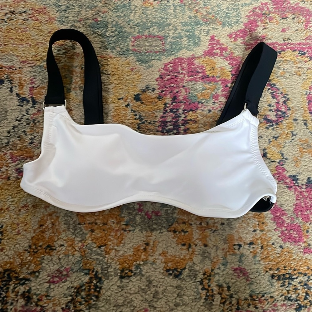 Black and white bikini top